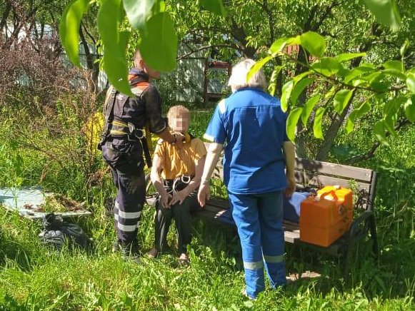 Упавшая в колодец с водой пенсионерка спасена в городском округе Кашира