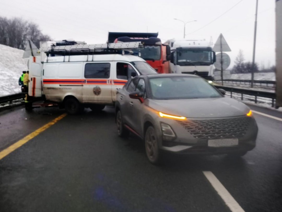 🚗 Зимняя дорога – зона повышенной опасности n n❄ Снегопад, гололёд, внезапная оттепель осложняют управление транспортными средствами и повышают вероятность возникновения аварий